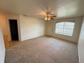 5102 Lauren Lea Dr in Killeen, TX - Foto de edificio - Building Photo