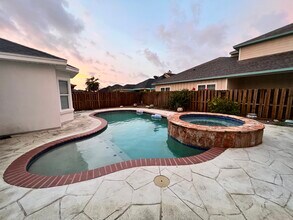 14001 La Blanquilla Dr in Corpus Christi, TX - Building Photo - Building Photo