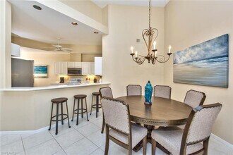 1515 Clermont Dr, Unit 202 in Naples, FL - Building Photo - Building Photo
