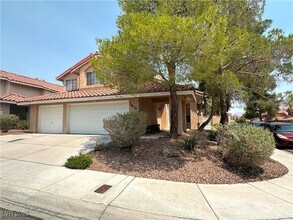 7604 Cruz B in Las Vegas, NV - Building Photo - Building Photo