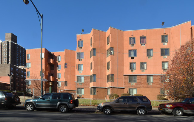 Lambert Houses in Bronx, NY - Building Photo - Building Photo