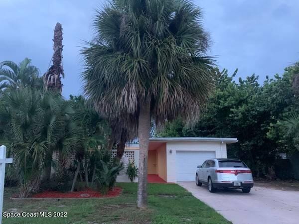 property at 1125 Pine Tree Dr