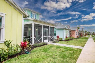 531 Daiquiri Pl in Daytona Beach, FL - Foto de edificio - Building Photo