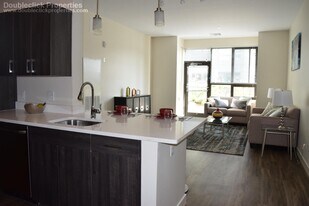 180 Eastern Ave in Malden, MA - Building Photo