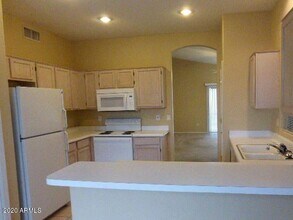 61 N Del Pueblo Pl in Chandler, AZ - Building Photo - Building Photo