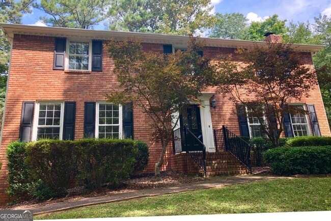 property at 2408 Crooked Tree Ct NE