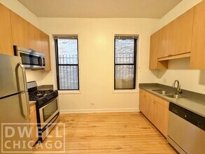 2130 W Concord Pl, Unit 1R in Chicago, IL - Building Photo - Building Photo
