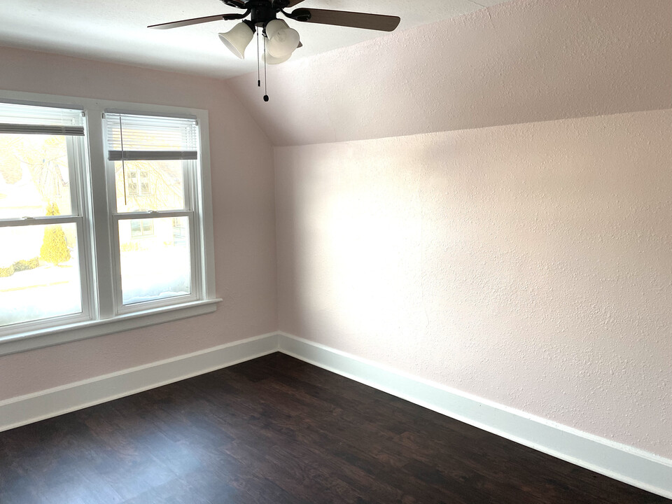 319 Niagara Ave, Unit A in Sheboygan, WI - Foto de edificio
