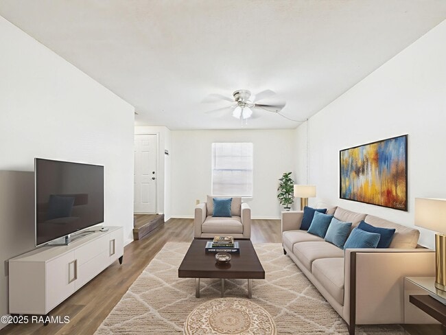 114 Country Ln in Lafayette, LA - Building Photo - Building Photo