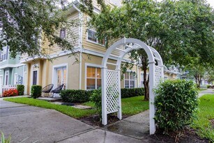 2220 San Vittorino Cir in Kissimmee, FL - Building Photo