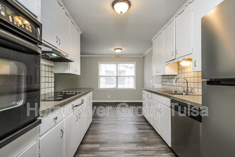 1542 E 59th Pl in Tulsa, OK - Building Photo - Building Photo