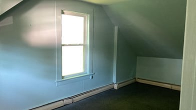 94 South St in Lyndon, VT - Building Photo - Building Photo
