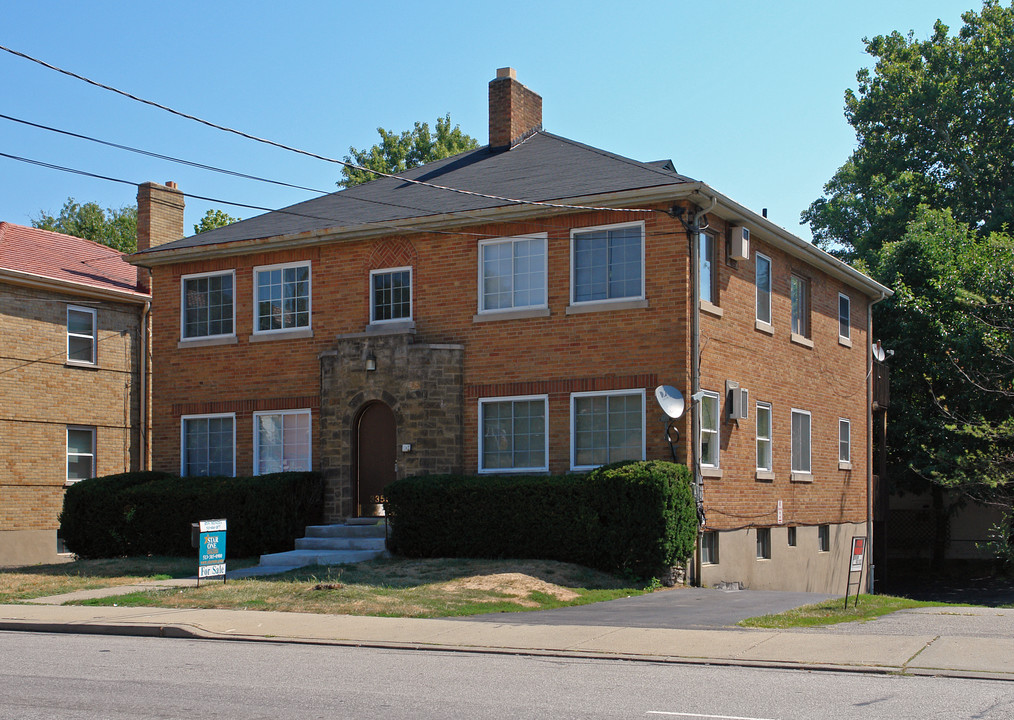 3350 Boudinot Ave in Cincinnati, OH - Foto de edificio