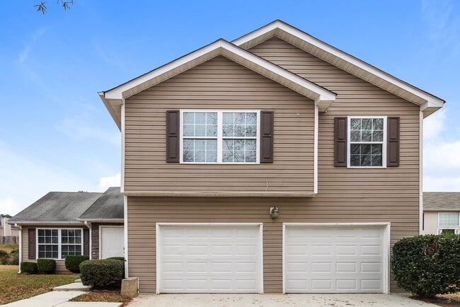 property at 4352 Arabian Way SW