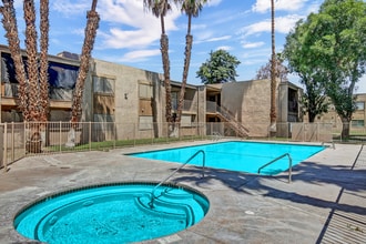 Cielo Vista Apartments in Indio, CA - Building Photo - Building Photo