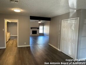 9567 Millers Ridge in San Antonio, TX - Building Photo - Building Photo