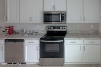 8674 Pavia St in Fort Pierce, FL - Building Photo - Building Photo