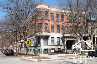 2907 N Mildred Ave, Unit 2 in Chicago, IL - Building Photo