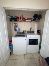 1010-1012 NW 3rd Ave, Unit 1012 in Fort Lauderdale, FL - Building Photo - Building Photo