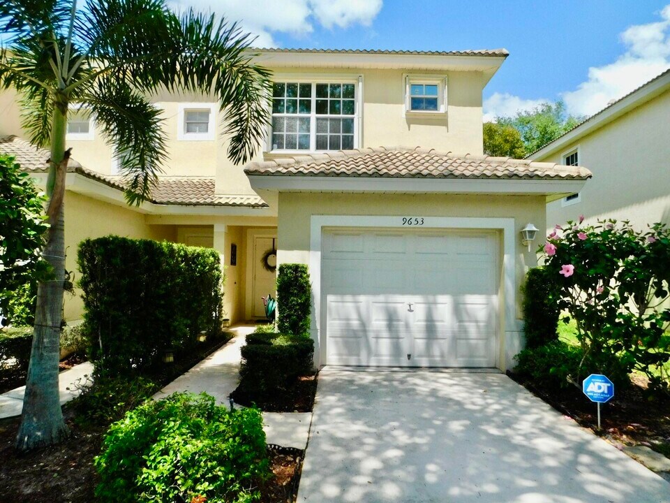 9653 Porta Leona Ln in Boynton Beach, FL - Foto de edificio