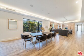 1903 S Bedford St in Los Angeles, CA - Building Photo - Building Photo