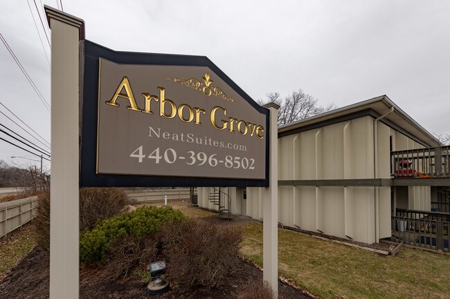 Arbor Grove Lorain in Lorain, OH - Foto de edificio - Building Photo