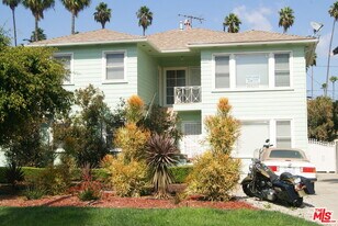 4425 Victoria Park Pl in Los Angeles, CA - Building Photo