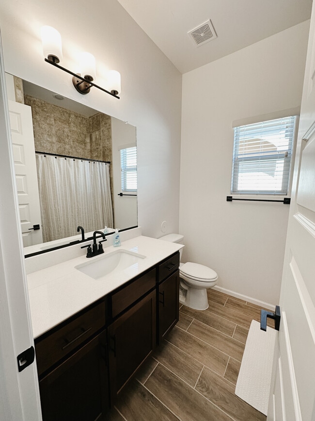 5022 Kenner Way in Las Cruces, NM - Building Photo - Building Photo