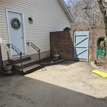 956 Brighton Way in Warwick, RI - Building Photo - Building Photo