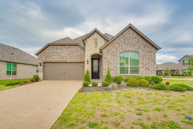 property at 2108 Austin Ln
