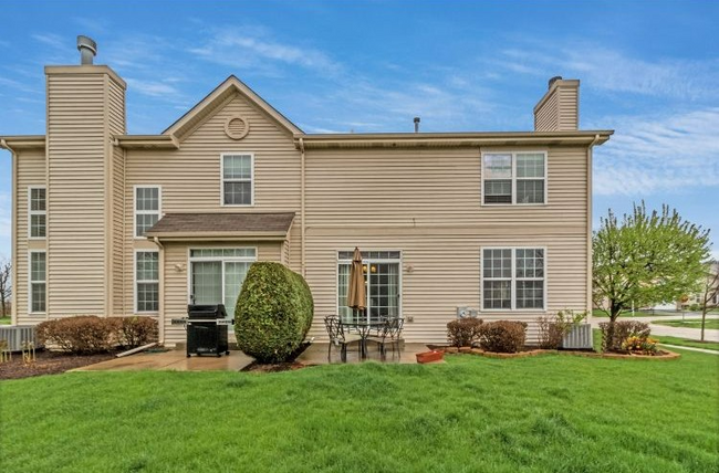 675 Elizabeth Ct in Romeoville, IL - Building Photo - Building Photo