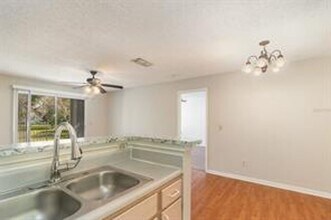717 Secret Harbor Ln in Lake Mary, FL - Building Photo - Building Photo