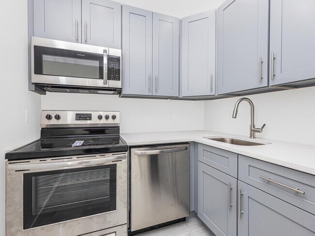 27 Cliff St in Yonkers, NY - Building Photo - Building Photo