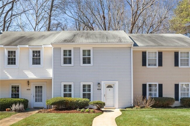 property at 834 Heritage Square