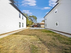 2801 E Riverside Dr in Indianapolis, IN - Building Photo - Building Photo