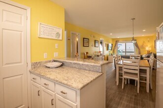 418 Carolina Beach Ave N in Carolina Beach, NC - Building Photo - Building Photo