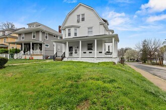 2510 Roslyn Ave in Baltimore, MD - Building Photo - Building Photo