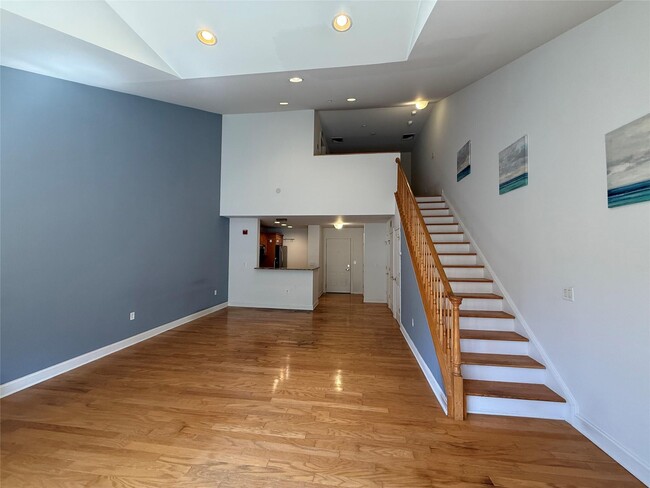 1405 Round Pointe Dr in Haverstraw, NY - Building Photo - Building Photo