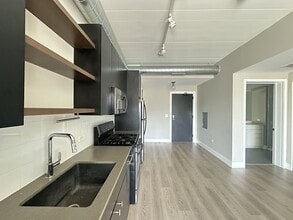 941 W Belmont Ave in Chicago, IL - Building Photo - Building Photo