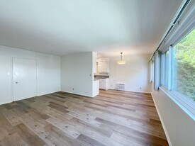 Oakland Manor in Pasadena, CA - Building Photo