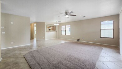1017 E Pinto Ct in Gilbert, AZ - Building Photo - Building Photo