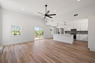 11151 State Hwy 71 in Spicewood, TX - Building Photo - Building Photo