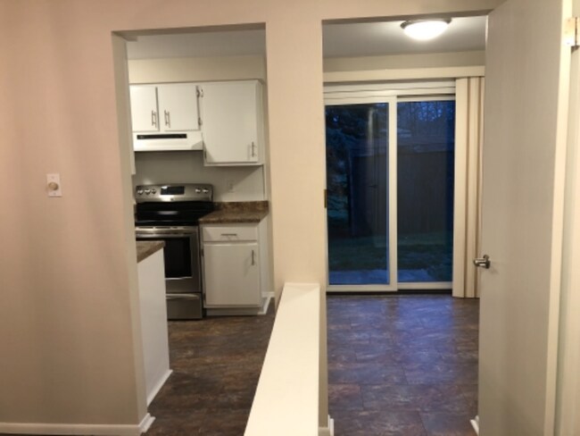 311 Dolomite Ct in Latrobe, PA - Building Photo - Building Photo