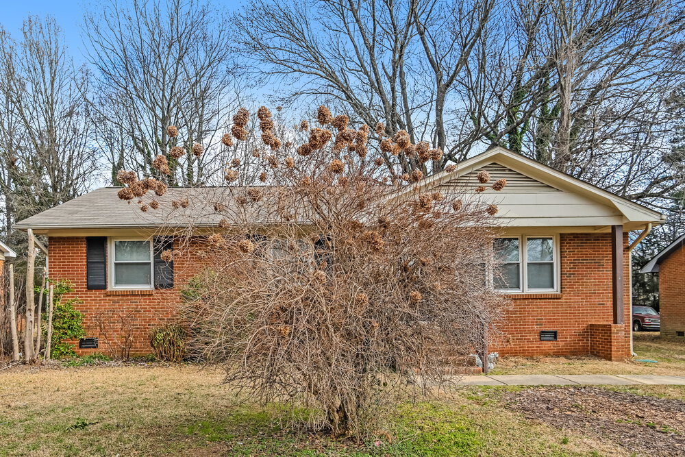 6126 Castle Ct in Charlotte, NC - Building Photo