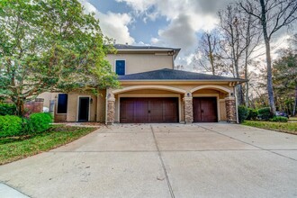 13703 Greenwood Ln S in Houston, TX - Foto de edificio - Building Photo