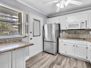 3600 NE 170th St in North Miami Beach, FL - Building Photo - Building Photo