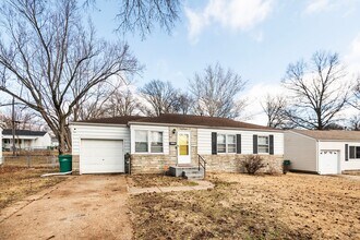 1115 Bakewell Dr in St. Louis, MO - Building Photo - Building Photo