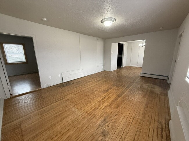 821 Broadway in Wisconsin Dells, WI - Building Photo - Building Photo