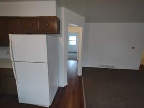 1394 Carriage Hill Dr SE in Kentwood, MI - Building Photo - Building Photo