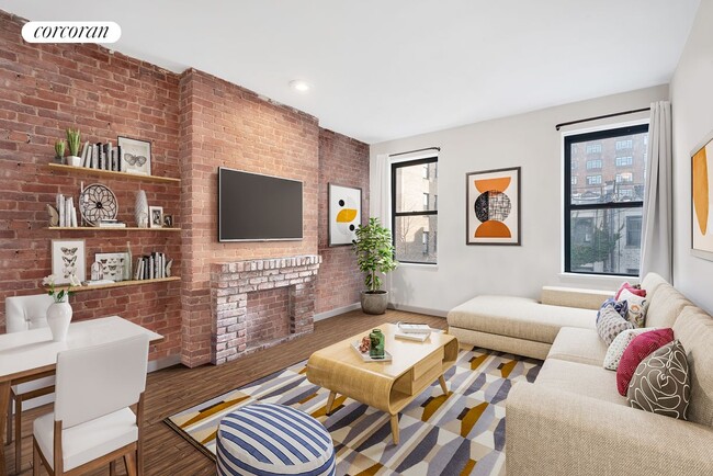 property at 52 W 87th St